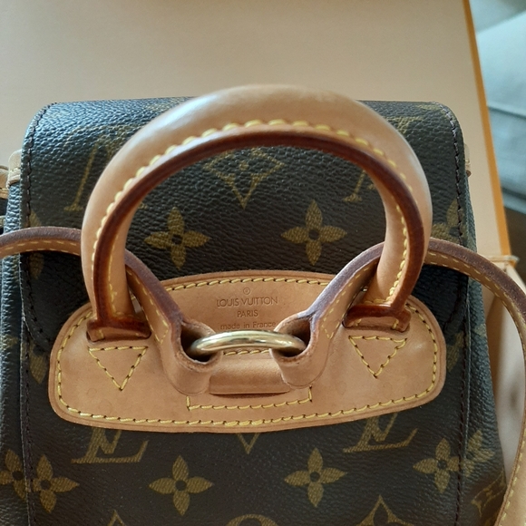 Louis Vuitton backpack 1/2 listing - Picture 4 of 16
